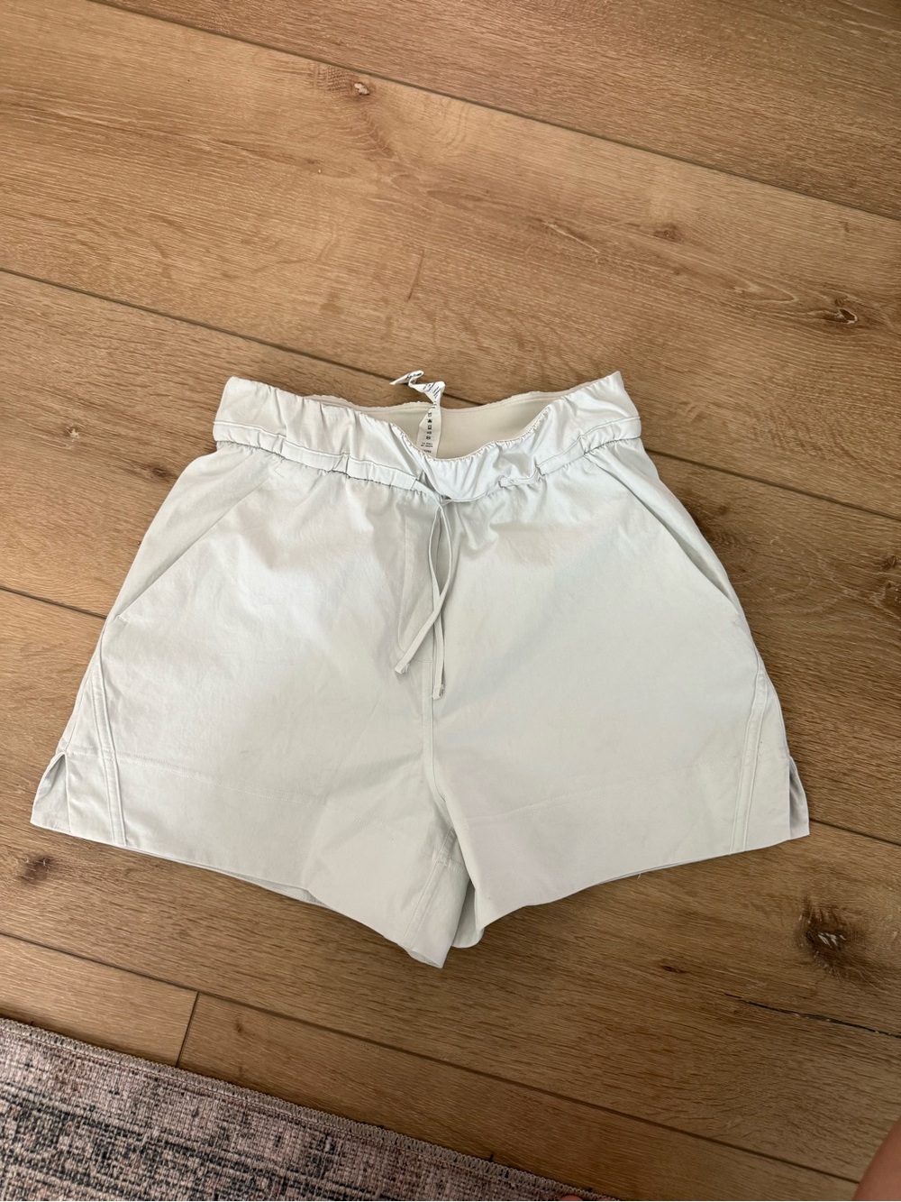 lululemon athletica cream cinchable Waist Casual Shorts